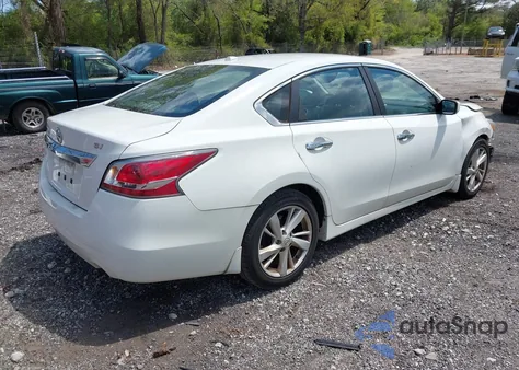 2015 Nissan Altima 2.5 Sv from USA, damaged, VIN 1N4AL3AP2FC297911